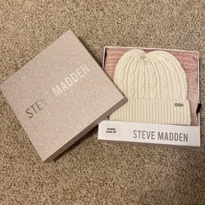 Steve Madden Beanie & Scarf Set